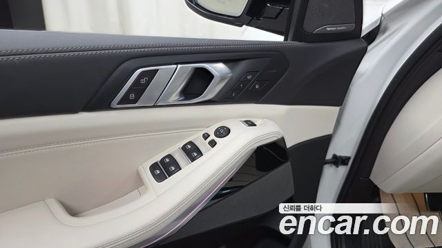 BMW X5 2026 — photo 28