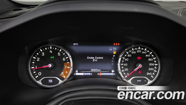 Jeep Renegade 2020 — photo 11