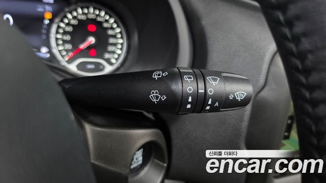 Jeep Renegade 2020 — photo 28