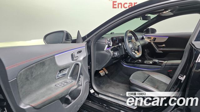 Mercedes-Benz CLA-Class 2020 — photo 13