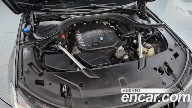 BMW Gran Turismo 2023 — photo 6