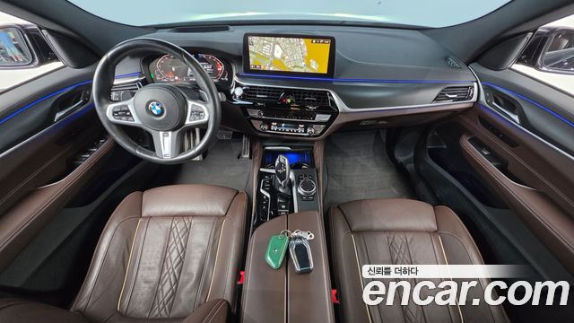BMW Gran Turismo 2023 — photo 7