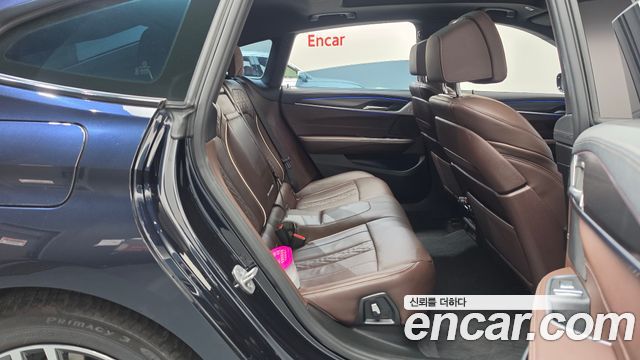 BMW Gran Turismo 2023 — photo 12