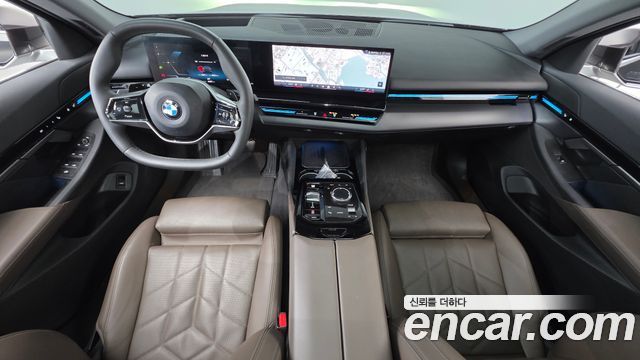 BMW 5-Series 2024 — photo 7