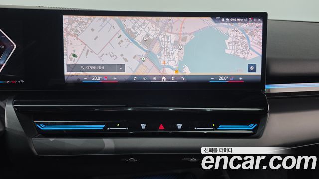 BMW 5-Series 2024 — photo 14