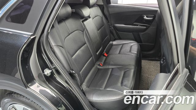 Kia Niro 2018 — photo 11