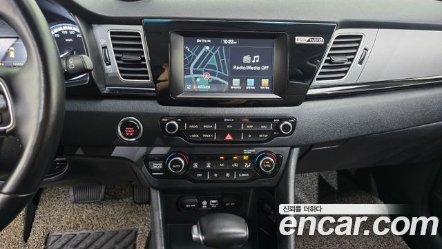 Kia Niro 2018 — photo 14