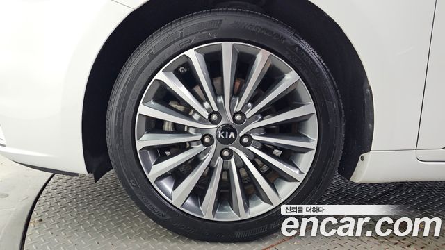 Kia K7 2016 — photo 5