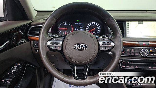 Kia K7 2016 — photo 14