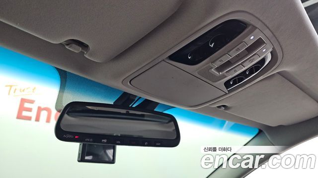 Kia K7 2016 — photo 17