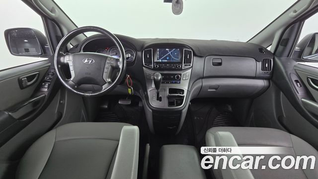 Hyundai Starex 2018 — photo 10