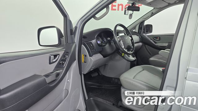 Hyundai Starex 2018 — photo 13