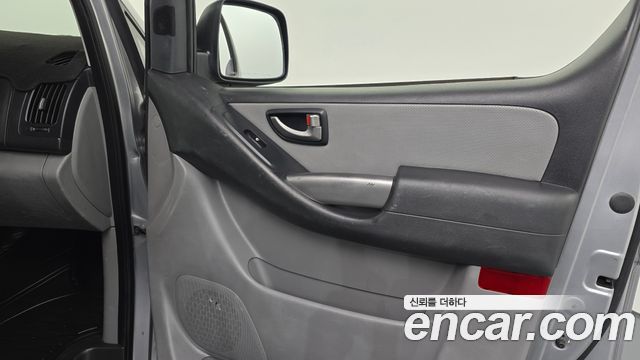 Hyundai Starex 2018 — photo 15