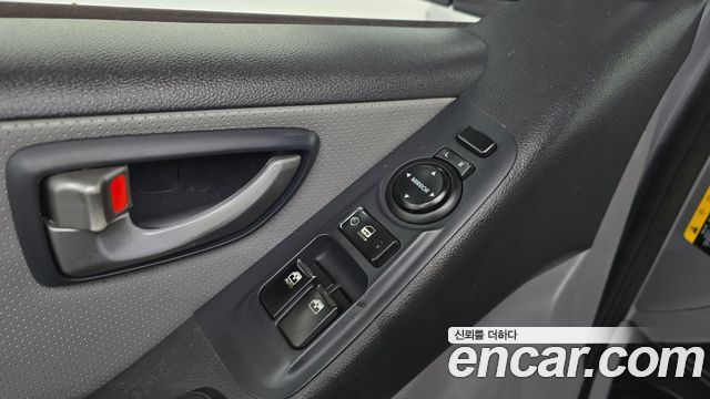 Hyundai Starex 2018 — photo 27