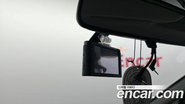 Hyundai Starex 2018 — photo 32