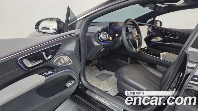 Mercedes-Benz EQS 2022 — photo 13