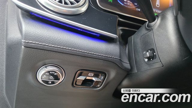 Mercedes-Benz EQS 2022 — photo 25