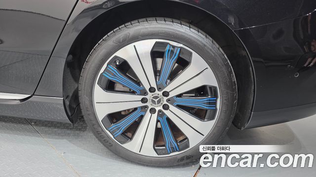 Mercedes-Benz EQS 2022 — photo 7