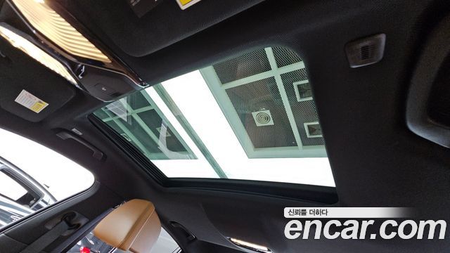 BMW 7-Series 2017 — photo 19
