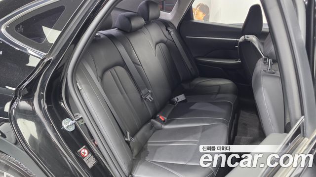 Hyundai Sonata 2021 — photo 18