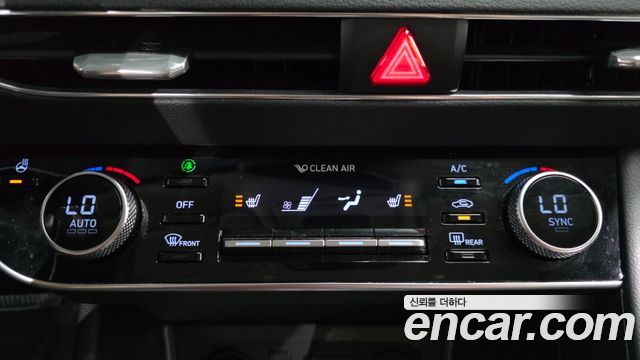 Hyundai Sonata 2021 — photo 32