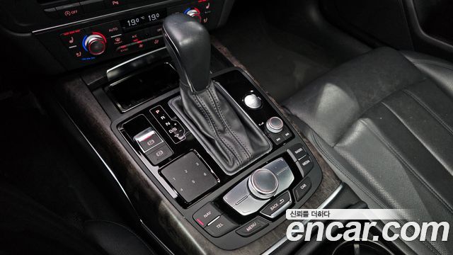 Audi A6 2018 — photo 12