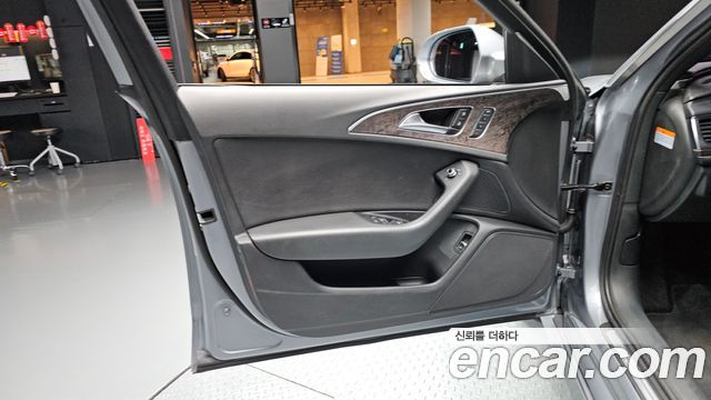Audi A6 2018 — photo 14