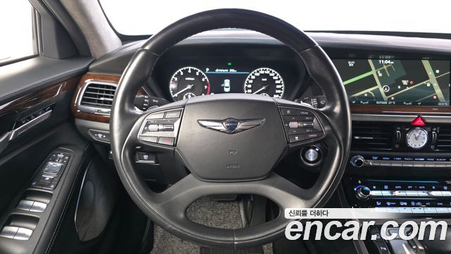 Genesis EQ900 2016 — photo 13