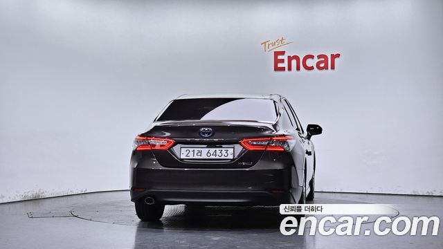 Toyota Camry 2018 — photo 4