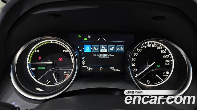 Toyota Camry 2018 — photo 8