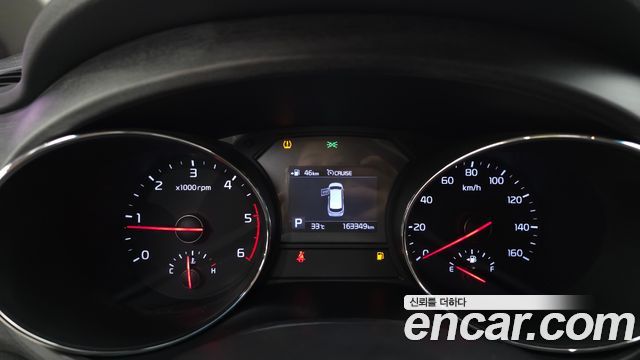 Kia Canival 2019 — photo 8