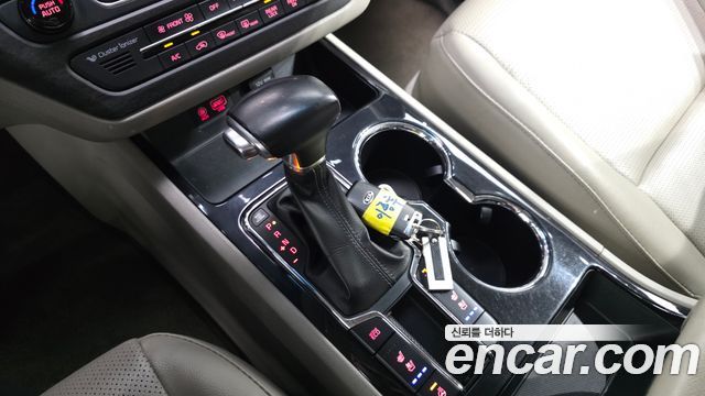 Kia Canival 2019 — photo 9