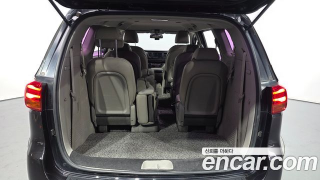 Kia Canival 2019 — photo 20