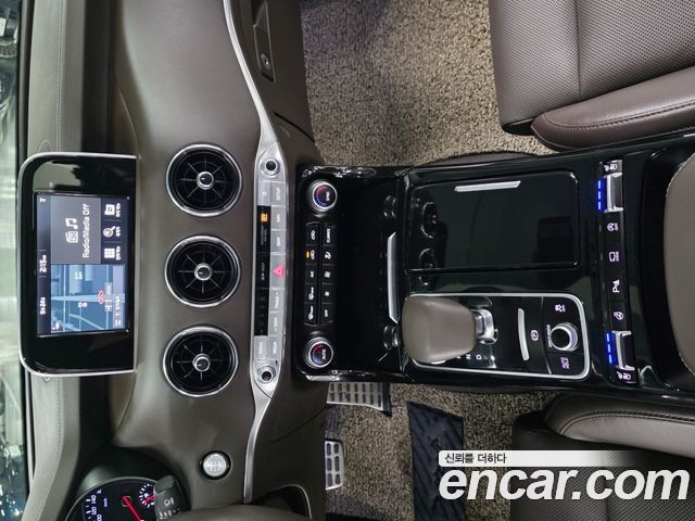 Kia Stinger 2018 — photo 10
