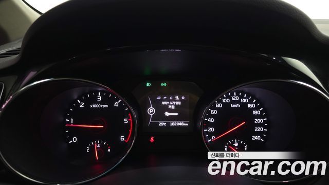 Kia Canival 2016 — photo 8