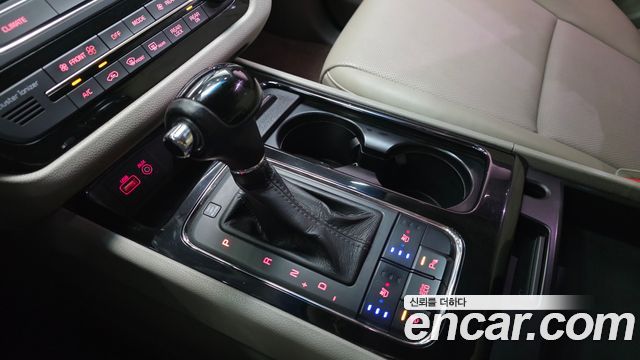 Kia Canival 2016 — photo 9