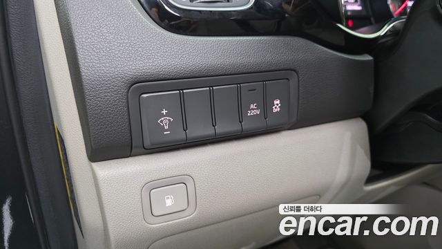 Kia Canival 2016 — photo 13
