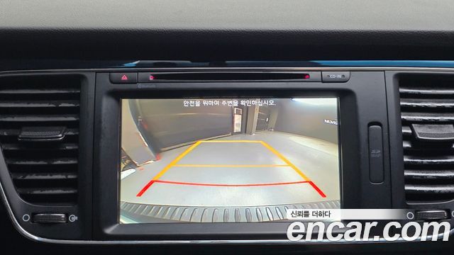 Kia Canival 2016 — photo 16