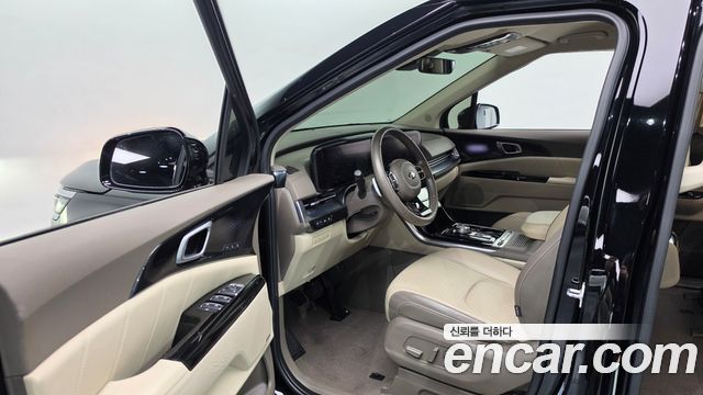 Kia Canival 2021 — photo 13