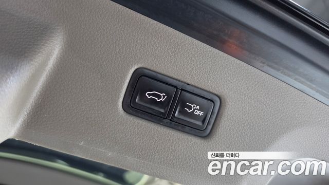 Kia Canival 2021 — photo 23