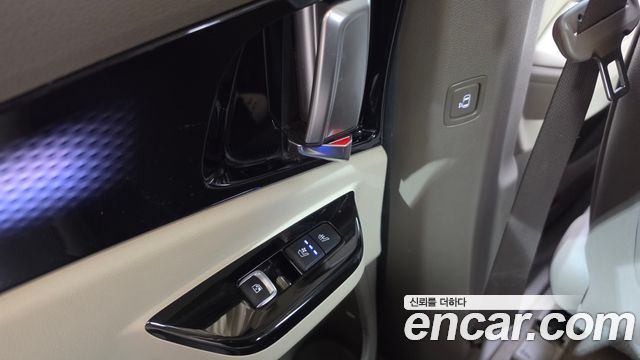 Kia Canival 2021 — photo 25