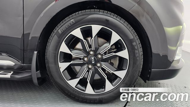 Kia Canival 2021 — photo 7