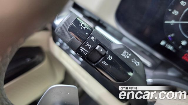 Kia Canival 2021 — photo 27