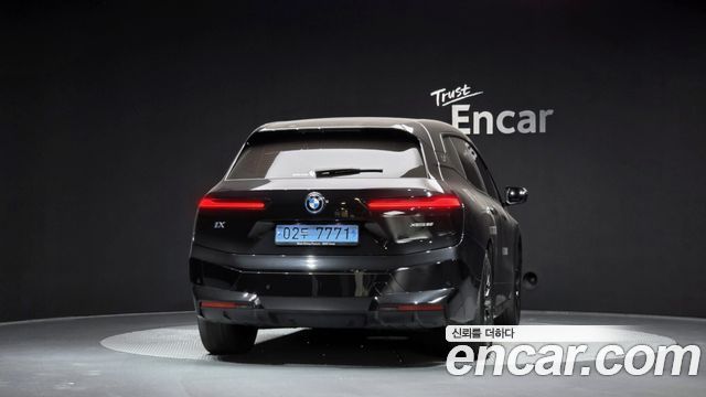 BMW iX 2023 — photo 4
