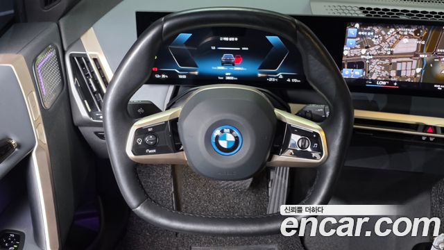 BMW iX 2023 — photo 19