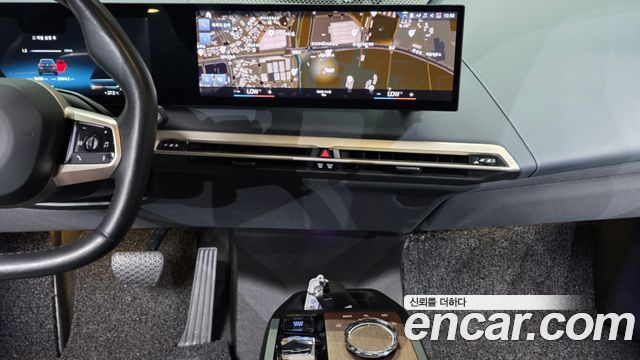 BMW iX 2023 — photo 20