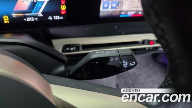 BMW iX 2023 — photo 30