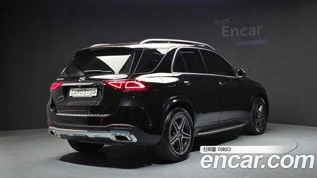 Mercedes-Benz GLE-Class 2020 — photo 2