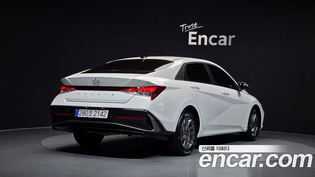 Hyundai AVANTE 2026 — photo 2