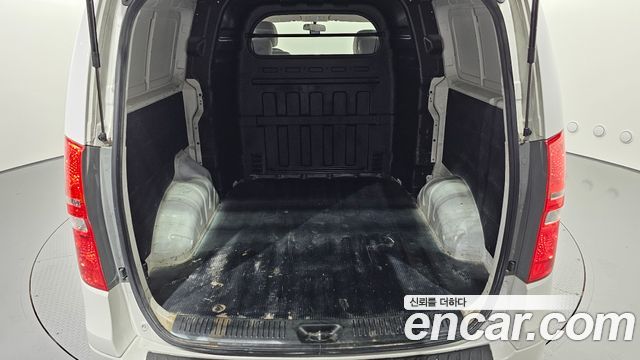 Hyundai Starex 2018 — photo 14